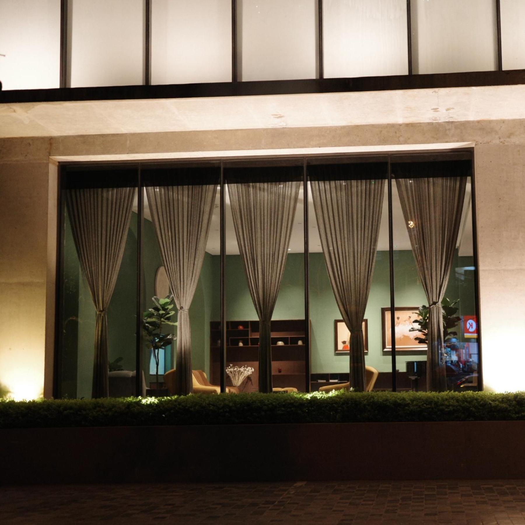 Somerset West Point Hanoi Buitenkant foto